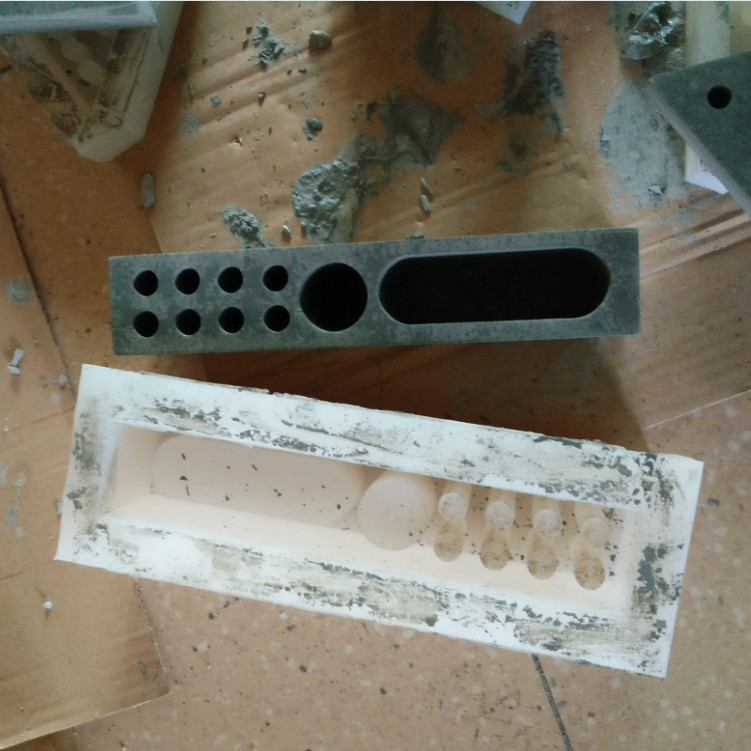 如何延長工業(yè)級模具硅膠使用壽命 ？