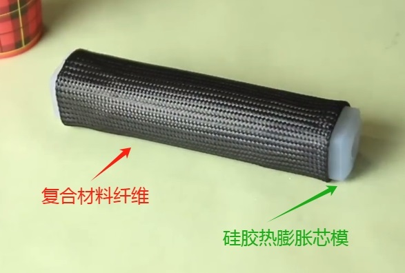 定制化時代如何選擇碳纖維復合材料成型工藝中用的硅橡膠？